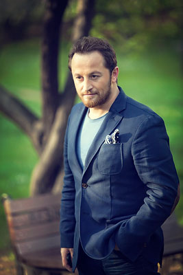 Erkeğin Makyajı Saçıdır / Adem Terzi