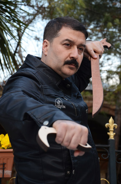 GrandMaster Şenel İlhan’ın Kurduğu Yeni Bir Dövüş Sistemi Hankando / Master Fikret Yiğit