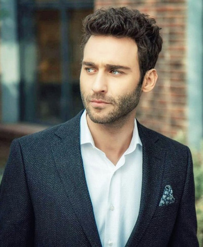 Seçkin Özdemir ile Söyleşi