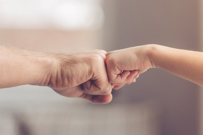 Anne Babalar Çocuklarıyla Niçin Anlaşamaz ? / Pedagog Ali Çankırılı