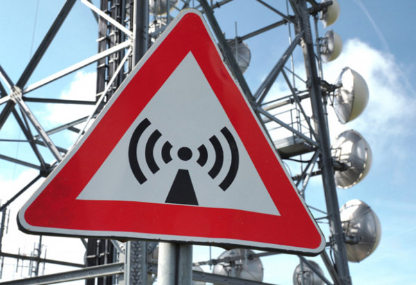 Elektromanyetik Kirlilikten Nasıl Korunuruz? / Doç. Dr. Hamit Torpi