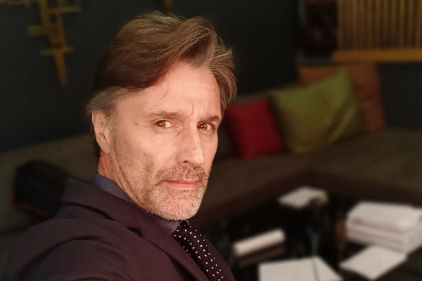 Hazım Körmükçü İle Söyleşi