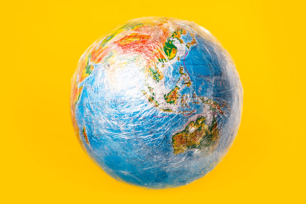 Modern Yaşamın Plastik Gerçeği / Prof. Dr. Hamdi Temel